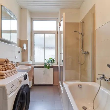 Marx - Geraeumige Ferienwohnung Im Zentrum Von Trier - Bis 6 Personen, 2 Schlafzimmer, Wlan & Waschmaschine דירה טרייר