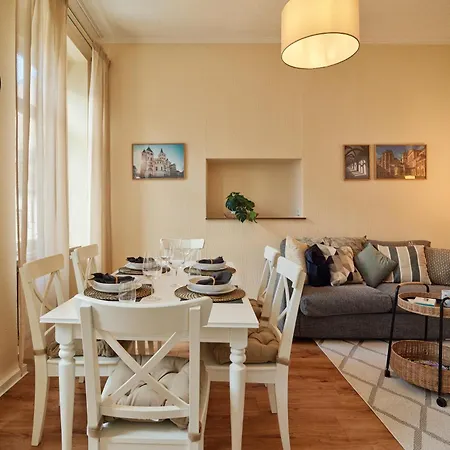 Apartment Marx - Zentrales City-apartment In - Fuer Gruppen Und Familien