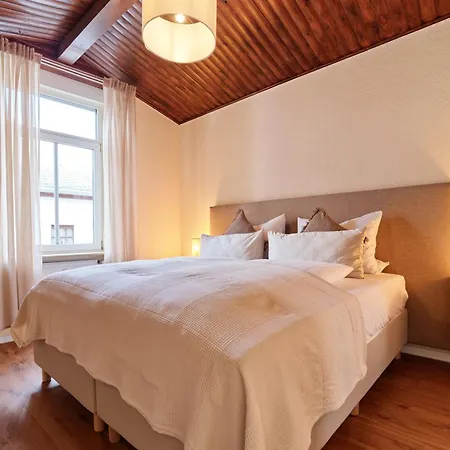 Marx - Geraeumige Im Zentrum Von - Bis 6 Personen, 2 Schlafzimmer, Wlan & Waschmaschine Appartamento *