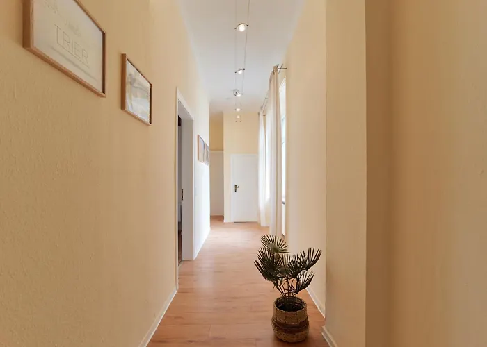 Marx - Geraeumige Im Zentrum Von - Bis 6 Personen, 2 Schlafzimmer, Wlan & Waschmaschine Трир