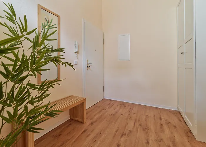 Апартаменты Marx - Geraeumige Im Zentrum Von - Bis 6 Personen, 2 Schlafzimmer, Wlan & Waschmaschine Трир